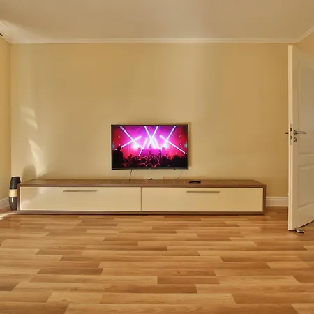 Ada Homes B6 דירה *
