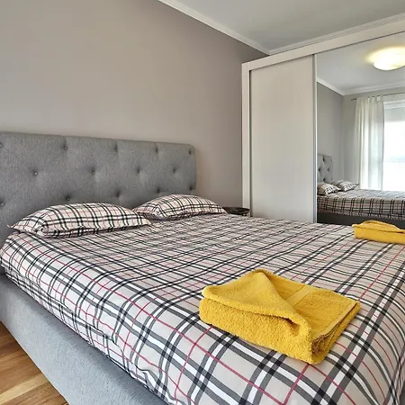 Ada Homes B6
